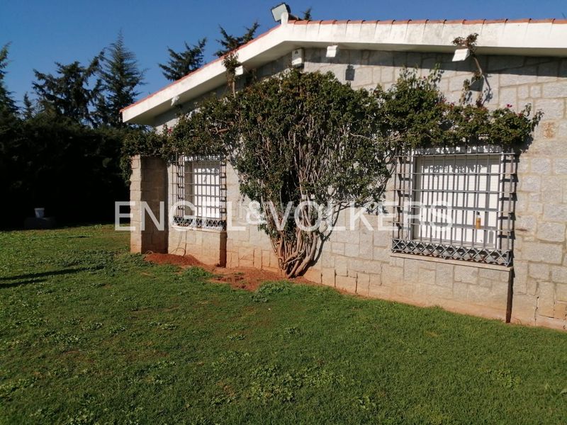Foto 14e38b6f-6944-4548-91f0-f94bb6a194e0. Casa amb calefacció piscina a Parque Atlántico - Ronda este Jerez de la Frontera