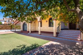 Casa a Condequinto. Exclusiva villa independiente en condequinto  amplitud, confort