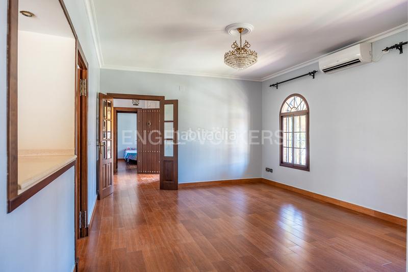 Foto c10bae52-e4c0-4241-8acb-4d49ba624547. Maison avec chauffage parking piscine dans Condequinto Montequinto