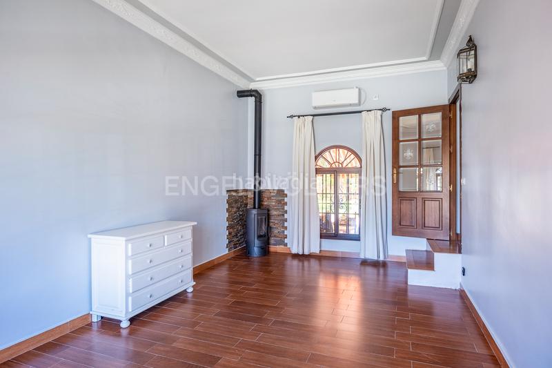 Foto db3f03a3-29c3-421d-8d1b-e1085272517d. Maison avec chauffage parking piscine dans Condequinto Montequinto