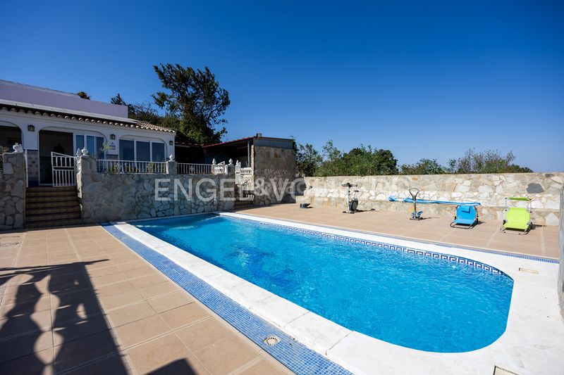 Foto 60c9b0eb-628e-4ecb-929e-f4622a01666e. Casa amb calefacció piscina a Los Franceses - La Vega Chiclana de la Frontera