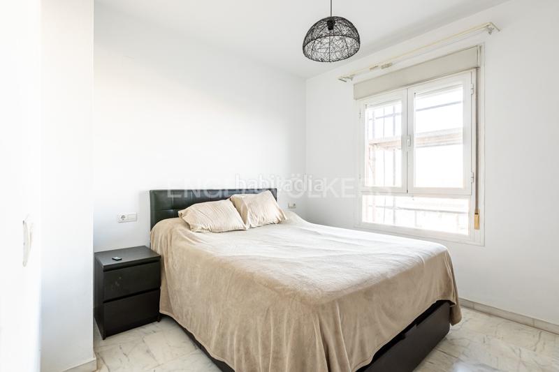 Foto 96c132c7-b87d-4dd9-9777-6dc3fdf8b154. Lloguer apartament amb calefacció aparcament piscina a Sevilla