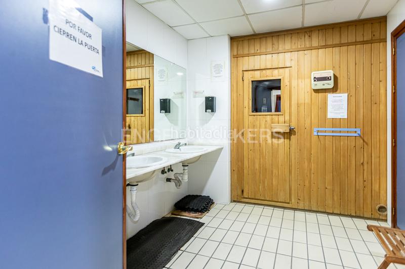 Foto a13d4263-fcfd-4d7d-8dc8-a8928475c9a4. Miete appartement mit heizung parking pool in Santa Clara Sevilla