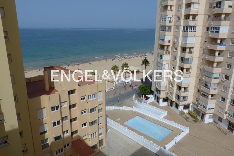 Foto d9ee7adc-92d4-4e99-a0cd-20c5b697b699. Lloguer apartament amb calefacció a Paseo Marítimo - San José - La Laguna Cádiz