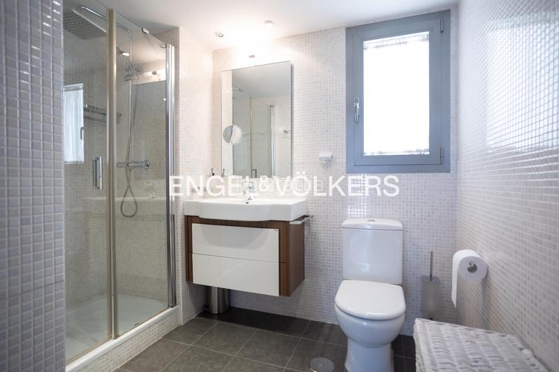 Foto 3b9f31a4-b190-4acc-9a90-c87f083a8176. Appartement mit heizung parking pool in La Calzada - La Florida Sevilla