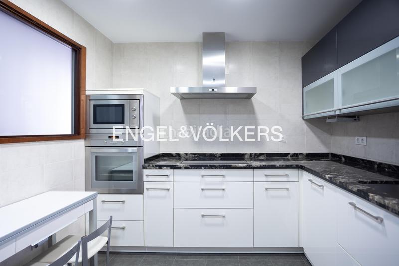 Foto fcca1ea8-7903-4b7b-bc97-895dde97fec9. Appartement mit heizung parking pool in La Calzada - La Florida Sevilla