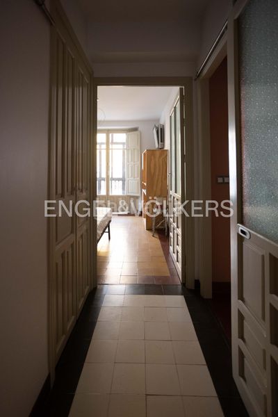Foto 1cf0f581-34a3-4b1b-9afd-f3a90b5940a1. Lloguer pis amb calefacció aparcament a San Vicente Sevilla
