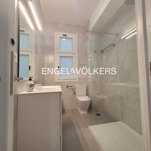 Foto 38101f37-f993-45a0-9fff-2939ab21717c. Rent apartment with heating in Parque María Luisa -Giralda Sur Sevilla