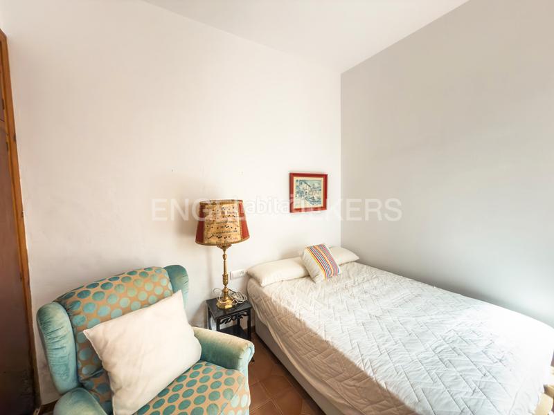 Foto b98d06f1-4383-4343-9dda-6b8585ea93ac. Semi detached house with heating parking in Centro Puerto Real