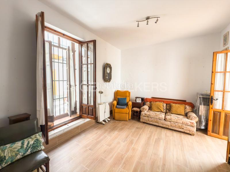 Foto c5c2b893-4a57-4753-b0a5-4a3138433a48. Semi detached house with heating parking in Centro Puerto Real