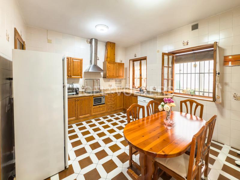 Foto d7480cff-749e-4f16-b909-21ae0aa6b620. Semi detached house with heating parking in Centro Puerto Real