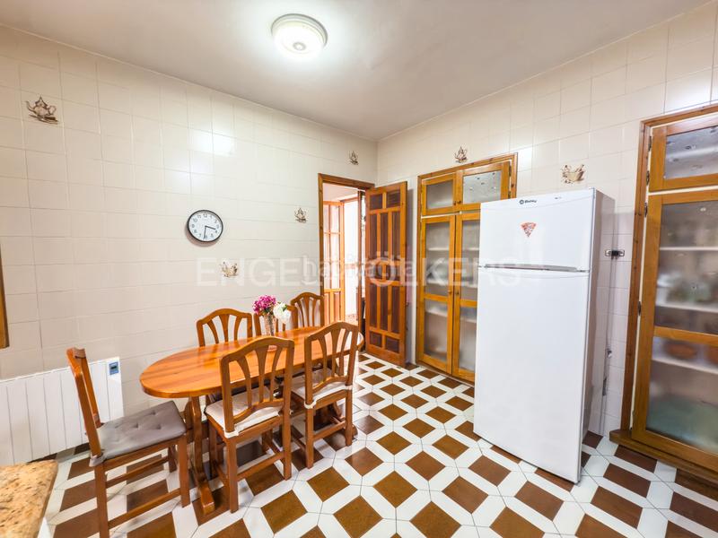 Foto e1c29cbc-8a6e-4e95-8fb2-9ceaf4add737. Semi detached house with heating parking in Centro Puerto Real