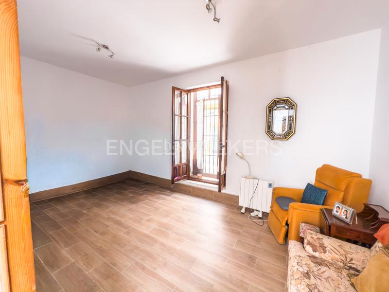 Foto f3a093d7-3aab-49b8-8dbc-b6c87b332553. Semi detached house with heating parking in Centro Puerto Real