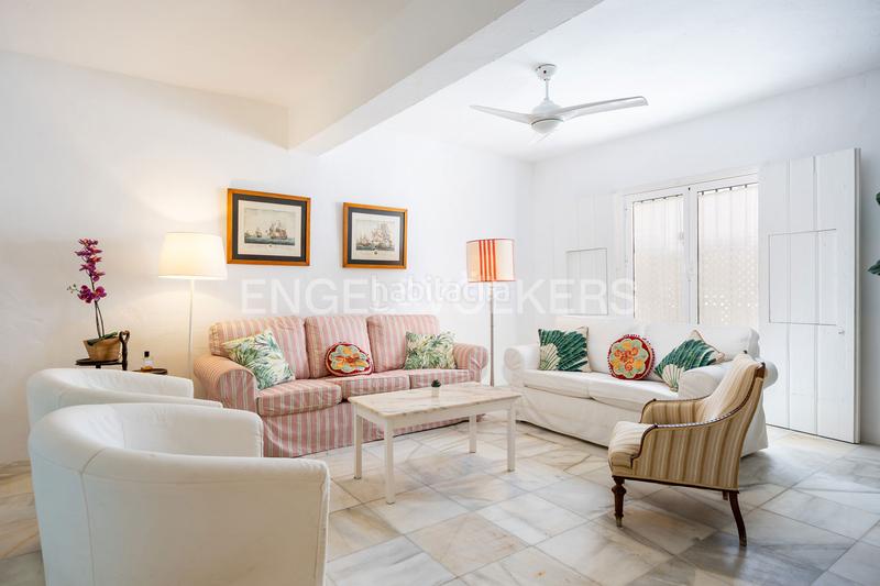 Foto 75dcd73c-7eed-48cb-b3cc-4c290bd4a801. Casa amb calefacció aparcament a Centro-Calzada-Cabo Noval Sanlúcar de Barrameda