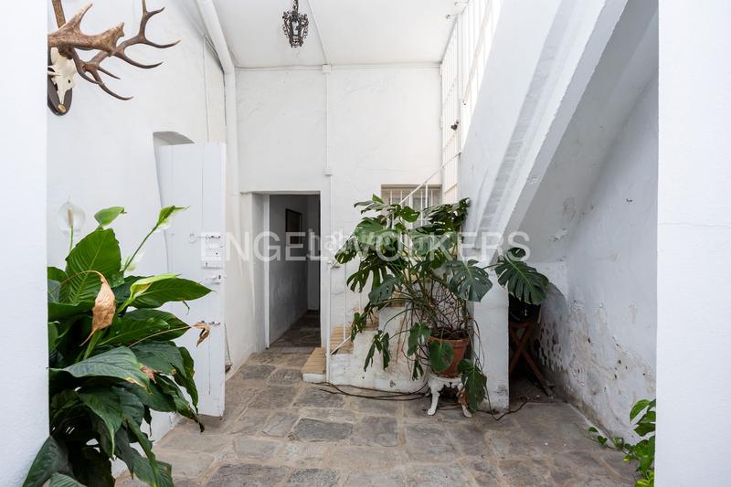 Foto c99e3d89-318c-47ce-a5a0-3808d242c2a8. Casa amb calefacció aparcament a Centro-Calzada-Cabo Noval Sanlúcar de Barrameda