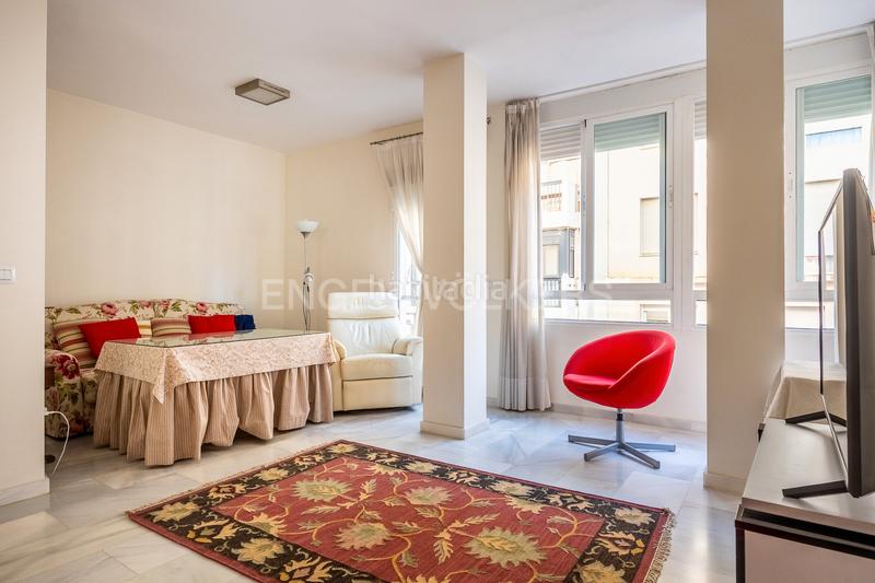 Foto f9b12973-af40-4a4f-b7ca-a53cdf05e87c. Piccolo appartamento con riscaldamento in Los Remedios Sevilla