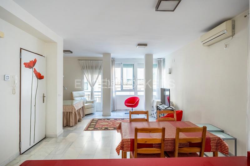 Foto ffeac462-58d4-47ca-b145-819fed800ace. Piccolo appartamento con riscaldamento in Los Remedios Sevilla