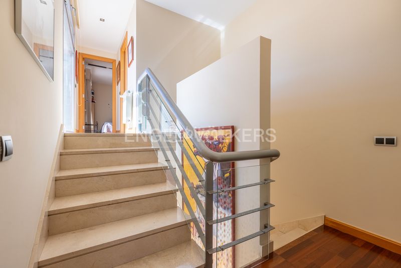 Foto 8c94c9ad-ba32-48b8-8ce8-63f181f78e6d. Casa adossada amb calefacció aparcament a Oromana Alcalá de Guadaira