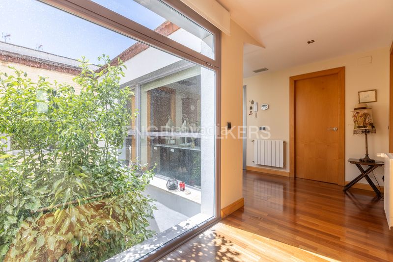 Foto c2f17be2-6b2e-4faa-86a6-0a5ec7c20b20. Casa adossada amb calefacció aparcament a Oromana Alcalá de Guadaira