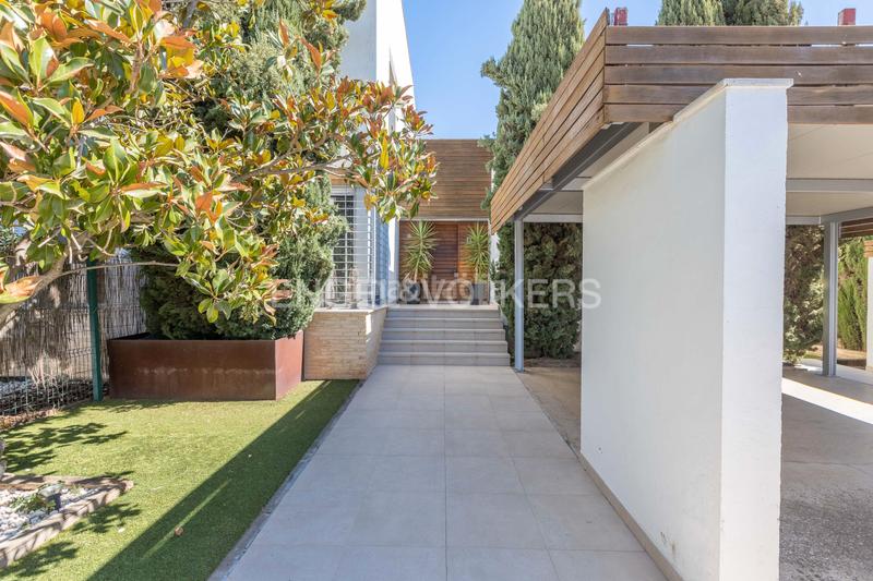 Foto 0b3ca358-eb06-4776-a329-1d5e196d47c1. Casa a schiera con riscaldamento parcheggio in Oromana Alcalá de Guadaira