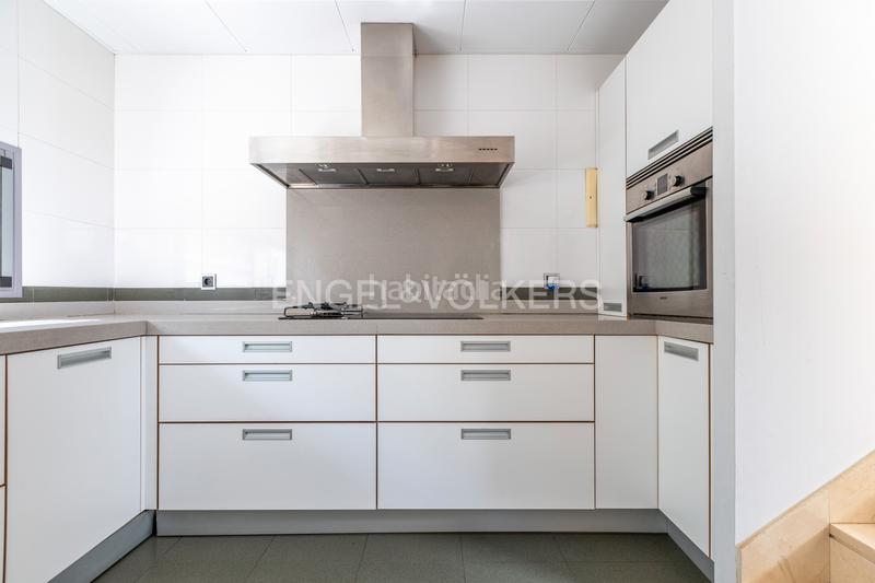 Foto 290c625e-50cf-4206-9c39-f3ec9c252ad3. Casa a schiera con riscaldamento parcheggio in Oromana Alcalá de Guadaira