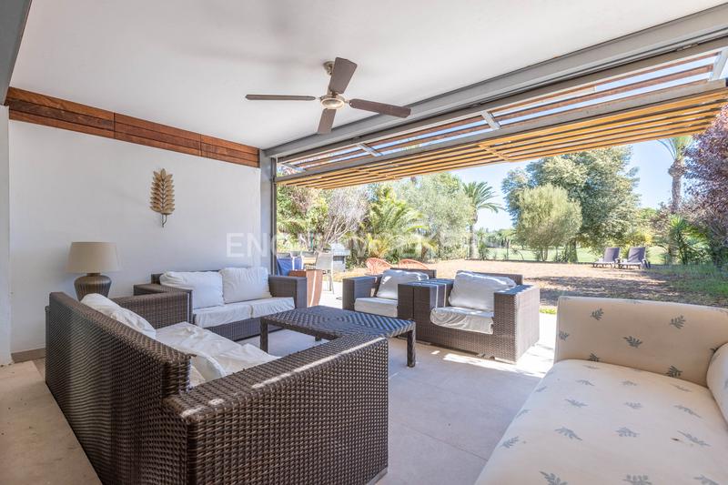 Foto 4b2c89ed-654f-4ee7-a2d8-9031e13f9e2e. Casa a schiera con riscaldamento parcheggio in Oromana Alcalá de Guadaira