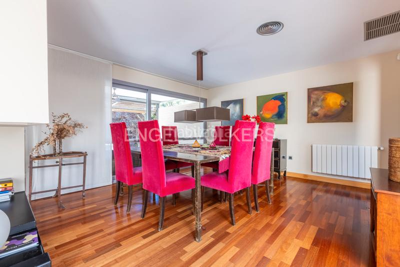 Foto 65677147-47b8-4b90-bbd4-8d4f7347219d. Casa a schiera con riscaldamento parcheggio in Oromana Alcalá de Guadaira