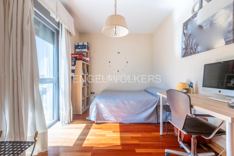 Foto f94642ac-cd0f-4689-9e12-9bb653652914. Casa a schiera con riscaldamento parcheggio in Oromana Alcalá de Guadaira