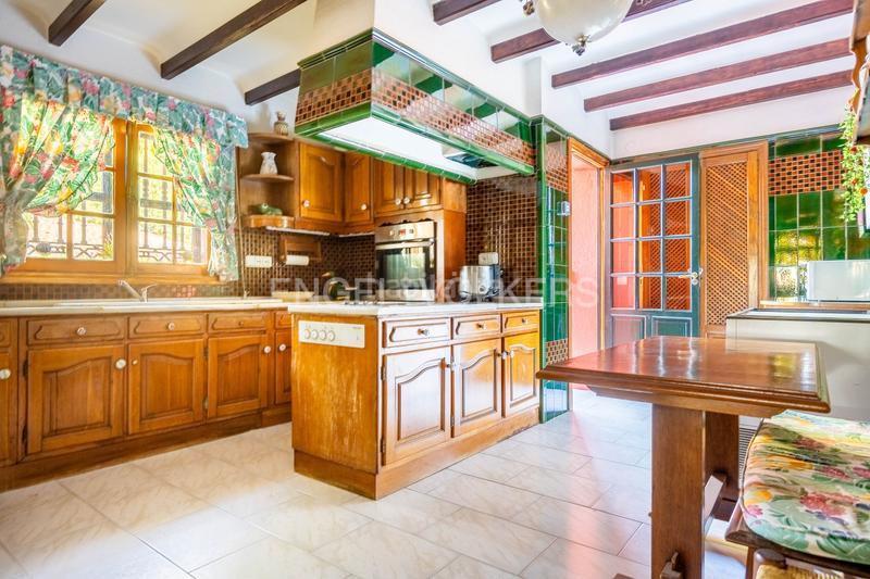 Foto 109ee133-e382-4b06-b28e-152e19620ec7. Haus mit heizung parking pool in La Motilla - Fuente del Rey Dos Hermanas