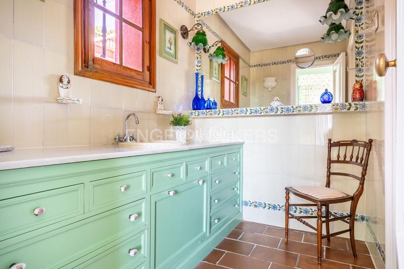 Foto 2505013a-cb39-4bcd-8504-25c402948f16. Haus mit heizung parking pool in La Motilla - Fuente del Rey Dos Hermanas