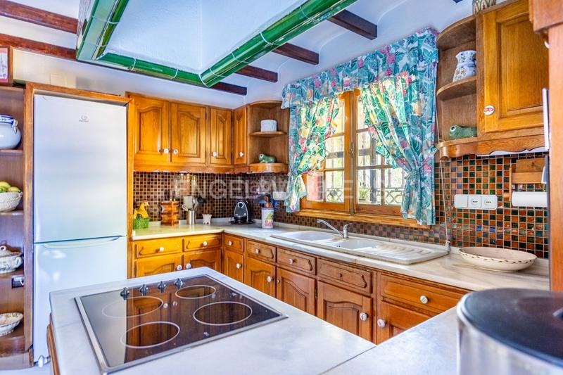 Foto 37922a47-82a0-4c73-aa02-4252b42502c9. Haus mit heizung parking pool in La Motilla - Fuente del Rey Dos Hermanas