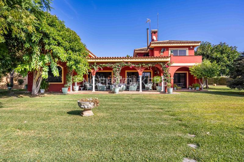 Foto 5eb67038-7318-4d7b-bdc7-186305ef48c6. Haus mit heizung parking pool in La Motilla - Fuente del Rey Dos Hermanas