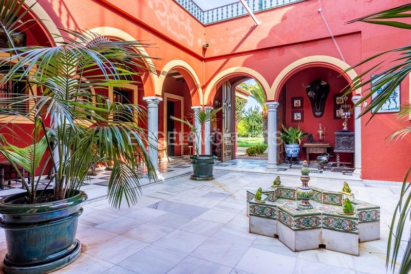 Foto 7068353a-4d8b-41a3-8bf2-633786835ee5. Haus mit heizung parking pool in La Motilla - Fuente del Rey Dos Hermanas