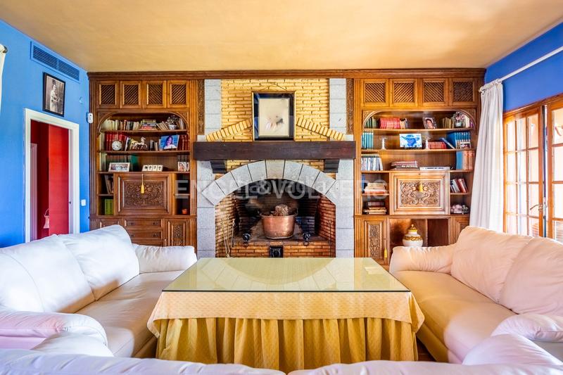 Foto 8e3f0e97-8eaa-4f54-8f16-806060eed279. Haus mit heizung parking pool in La Motilla - Fuente del Rey Dos Hermanas