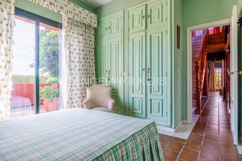 Foto 9124286f-3456-42eb-ad42-52e6ffae4cee. Haus mit heizung parking pool in La Motilla - Fuente del Rey Dos Hermanas