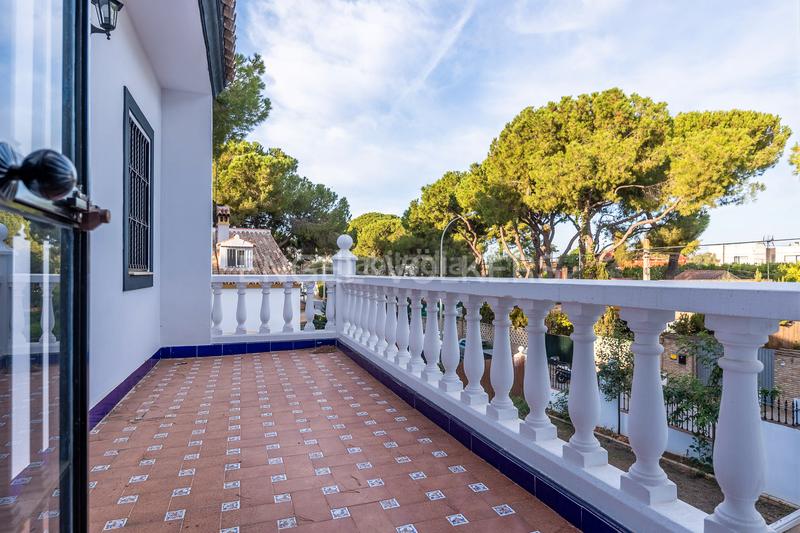 Foto 104e64a5-6516-4871-9974-52bf55b86033. Casa amb calefacció piscina a Oromana Alcalá de Guadaira