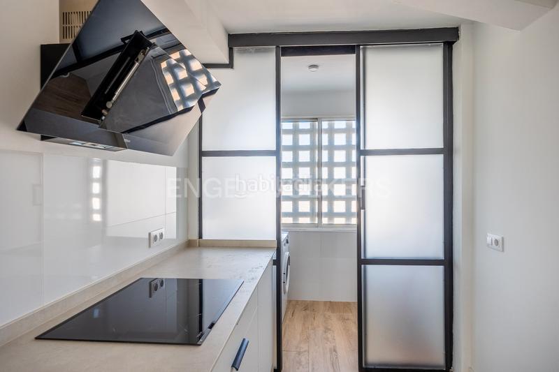 Foto 1d3c5559-08ce-4d23-b766-7376f0f89dfd. Affitto piccolo appartamento con riscaldamento parcheggio piscina in Sevilla