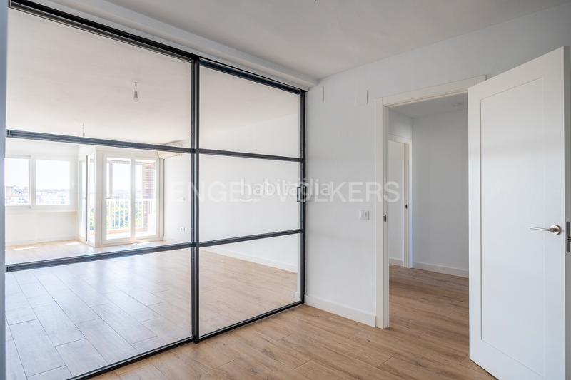 Foto a9fb9c8e-9c8f-40a5-a3ff-982232c57ab1. Affitto piccolo appartamento con riscaldamento parcheggio piscina in Sevilla