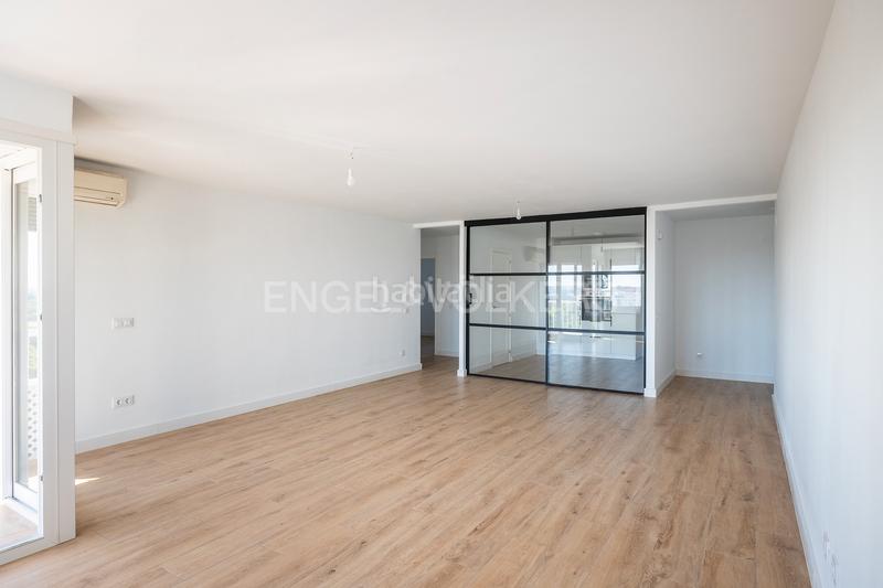 Foto aa074e26-7415-4c72-a0e0-946f1f3d6b5e. Affitto piccolo appartamento con riscaldamento parcheggio piscina in Sevilla