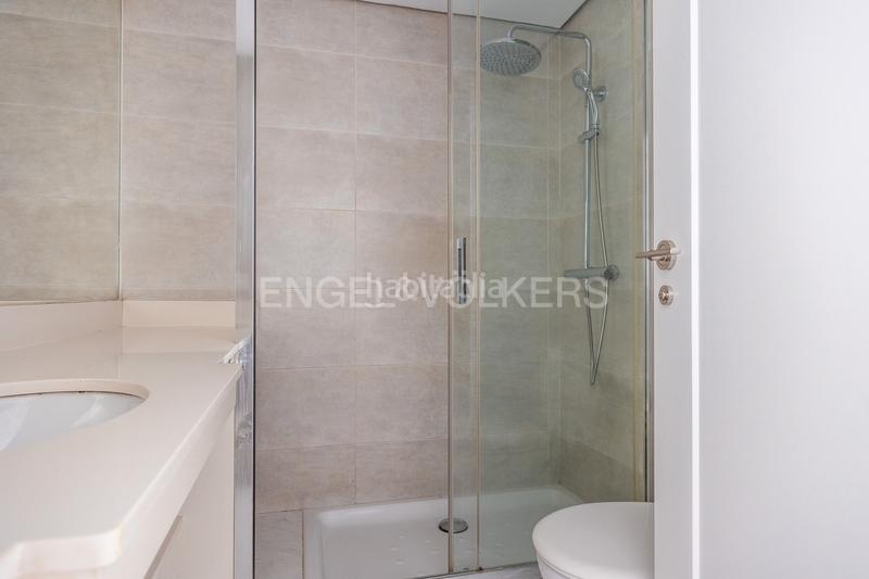 Foto bacf75b4-f58a-4014-92b2-b340f5714f81. Affitto piccolo appartamento con riscaldamento parcheggio piscina in Sevilla