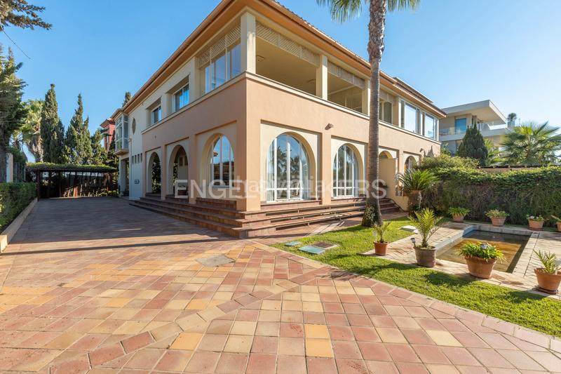 Foto 65bee9af-d5dc-45dc-88cb-038463df46d0. Casa con riscaldamento parcheggio in Isla Canela Ayamonte