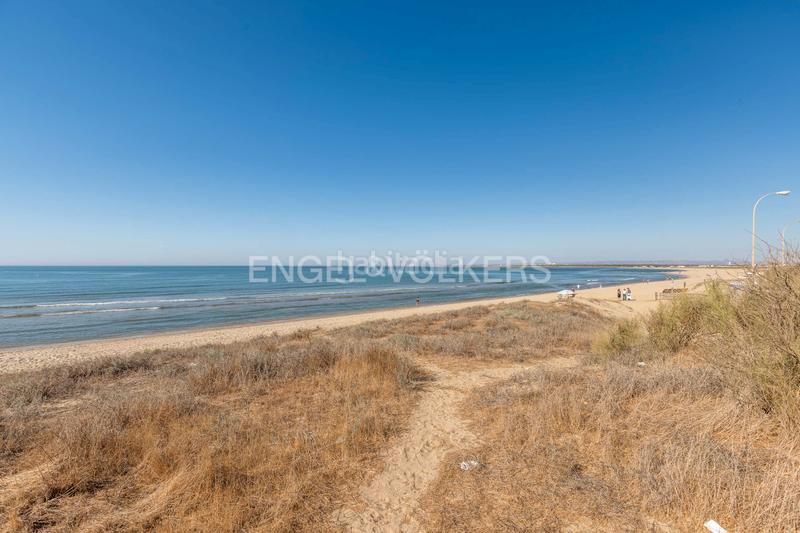 Foto 98320f6f-eb47-4bd4-9f9a-897aaf4ee5d0. Casa con riscaldamento parcheggio in Isla Canela Ayamonte