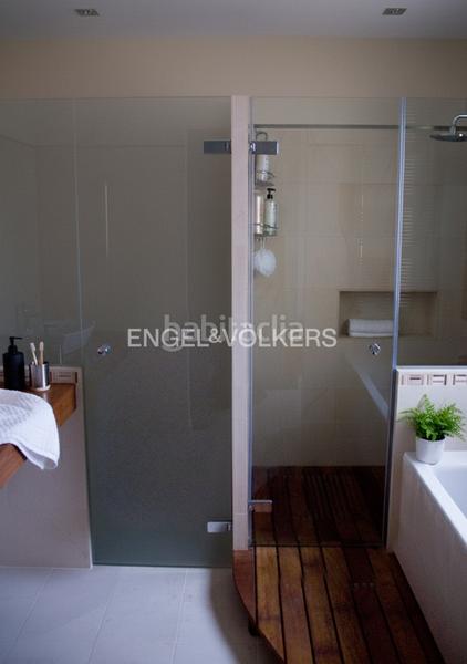 Foto d5934cb3-8a2d-40f4-9352-42a95b24b02a. Affitto casa con riscaldamento in Barrio del Nervión Sevilla