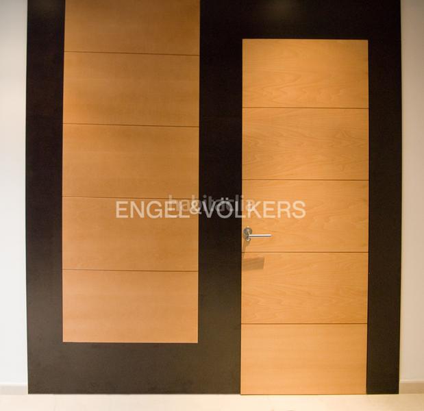 Foto 72d5da95-3d0f-4835-a0b9-187fe148d534. Lloguer casa amb calefacció a Barrio del Nervión Sevilla