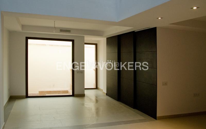 Foto 77c23711-3ce0-4964-a61c-055f21b3b07d. Lloguer casa amb calefacció a Barrio del Nervión Sevilla