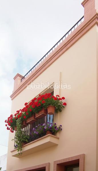 Foto b7e9f370-3420-4ca1-a27c-f2939c357092. Lloguer casa amb calefacció a Barrio del Nervión Sevilla