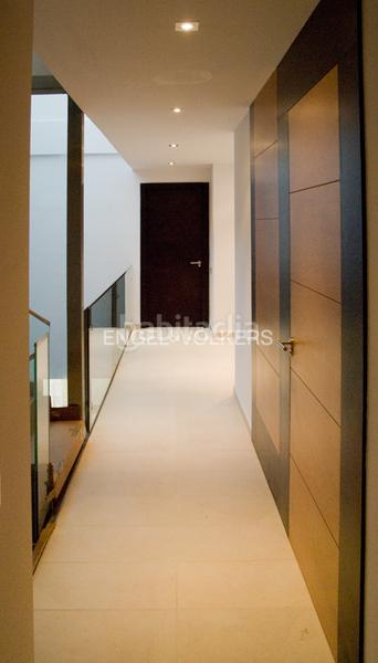 Foto e6deecc3-0e03-41ca-8008-5946a23c31f1. Lloguer casa amb calefacció a Barrio del Nervión Sevilla