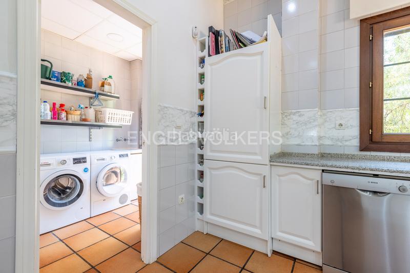 Foto 1254a54c-e8b2-4f82-a1d8-79abf118de7a. Casa amb calefacció aparcament piscina a Oromana Alcalá de Guadaira