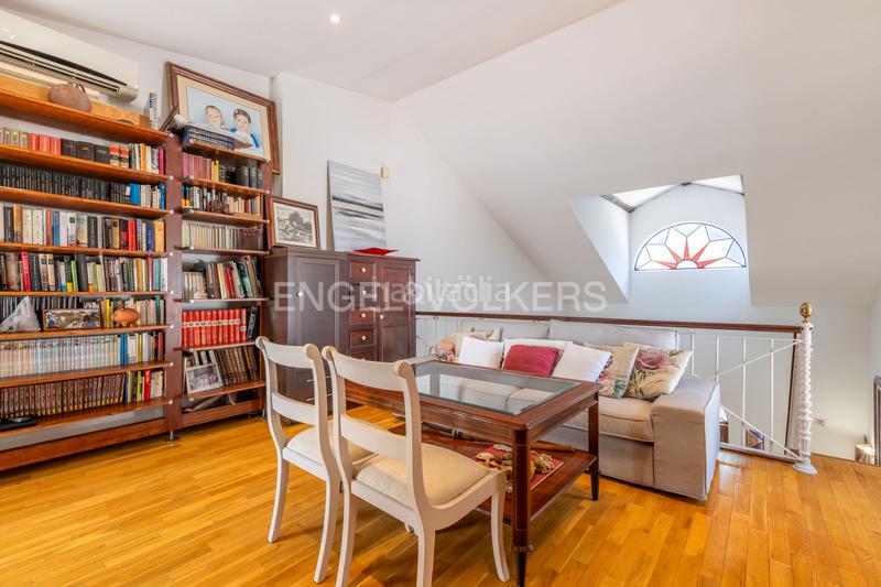 Foto 18f7ceae-5a7e-4e9b-ba56-32ca53904d18. Casa amb calefacció aparcament piscina a Oromana Alcalá de Guadaira