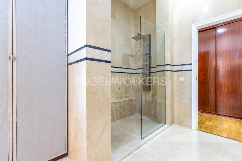 Foto 2f431e53-cde9-467a-9e74-dea03070bb79. Casa amb calefacció aparcament piscina a Oromana Alcalá de Guadaira